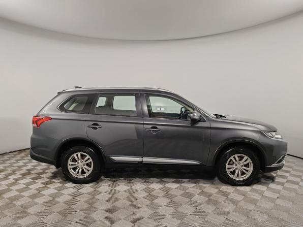 Mitsubishi Outlander III Рестайлинг 3 с пробегом 2018 года, цена 1 419 000 рублей, 310235 км, внедорожник, Автокод Объявления