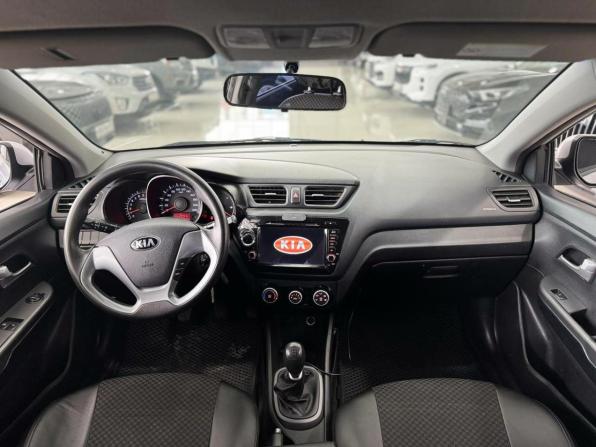 Kia Rio III Рестайлинг с пробегом 2016 года, цена 890 000 рублей, 146720 км, седан, Автокод Объявления