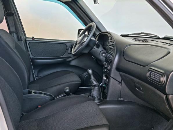 Chevrolet Niva I Рестайлинг с пробегом 2018 года, цена 880 000 рублей, 56000 км, внедорожник, Автокод Объявления