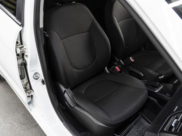 Kia Rio III Рестайлинг с пробегом 2017 года, цена 1 470 000 рублей, 38758 км, хэтчбек, Автокод Объявления