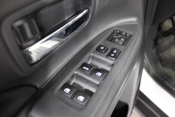 Mitsubishi Outlander III Рестайлинг 2 с пробегом 2016 года, цена 2 100 000 рублей, 86000 км, внедорожник, Автокод Объявления