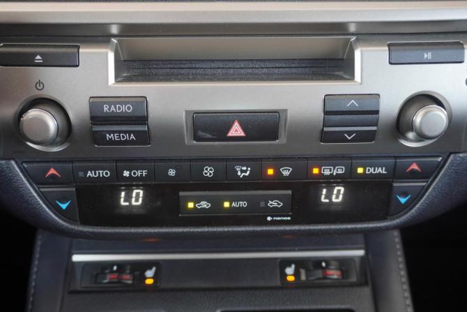 Lexus ES VI Рестайлинг с пробегом 2016 года, цена 2 390 000 рублей, 150428 км, седан, Автокод Объявления