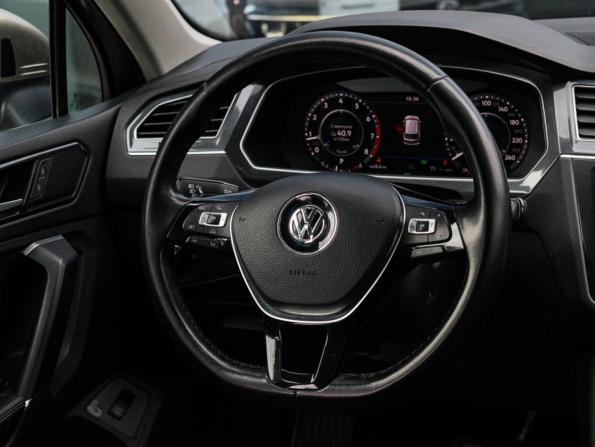 Volkswagen Tiguan II с пробегом 2018 года, цена 1 998 000 рублей, 181667 км, внедорожник, Автокод Объявления
