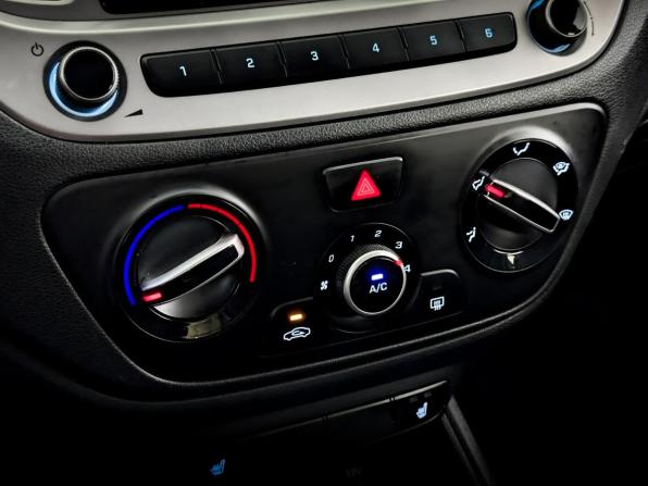 Hyundai Solaris II Рестайлинг с пробегом 2022 года, цена 1 535 000 рублей, 107838 км, седан, Автокод Объявления