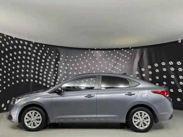 Hyundai Solaris II с пробегом 2018 года, цена 1 265 000 рублей, 133435 км, седан, Автокод Объявления