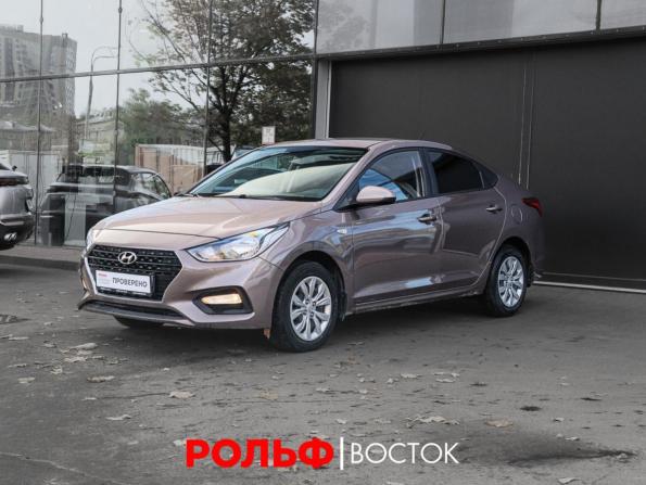 Hyundai Solaris II с пробегом 2018 года, цена 1 550 000 рублей, 27199 км, седан, Автокод Объявления