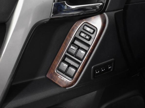 Toyota Land Cruiser Prado 150 Series Рестайлинг 1 с пробегом 2014 года, цена 3 230 000 рублей, 193187 км, внедорожник, Автокод Объявления
