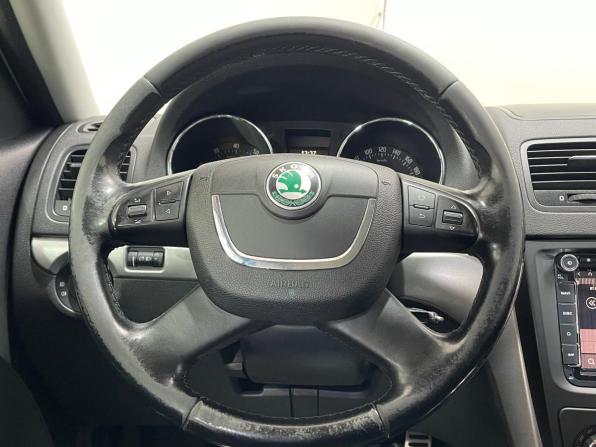Skoda Yeti I с пробегом 2012 года, цена 760 000 рублей, 256000 км, внедорожник, Автокод Объявления