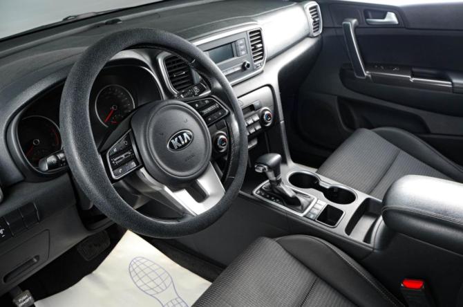 Kia Sportage IV Рестайлинг с пробегом 2019 года, цена 2 349 000 рублей, 135100 км, внедорожник, Автокод Объявления