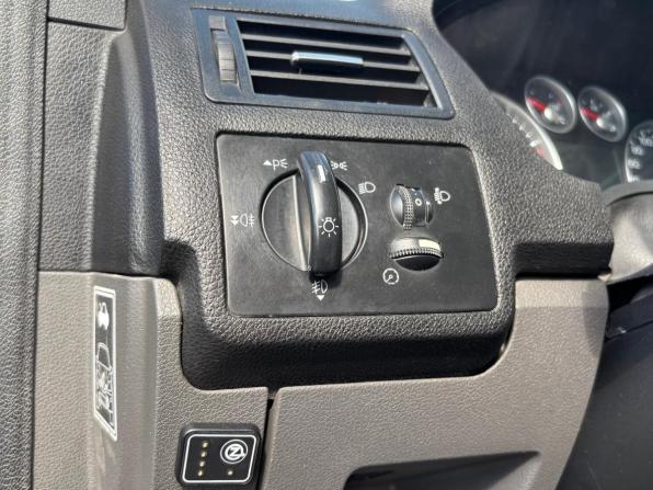 Ford C-MAX I с пробегом 2004 года, цена 300 000 рублей, 299900 км, компактвэн, Автокод Объявления