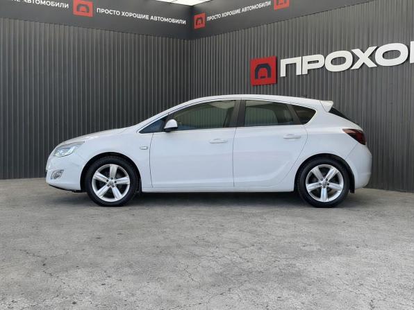Opel Astra J с пробегом 2011 года, цена 507 000 рублей, 183102 км, хэтчбек, Автокод Объявления