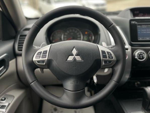 Mitsubishi Pajero Sport II Рестайлинг с пробегом 2015 года, цена 2 550 000 рублей, 107000 км, внедорожник, Автокод Объявления