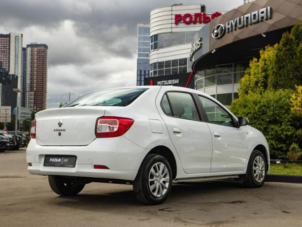 Renault Logan II Рестайлинг с пробегом 2021 года, цена 913 000 рублей, 206086 км, седан, Автокод Объявления
