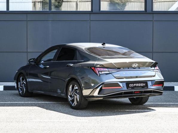 Hyundai Elantra VII (CN7) Рестайлинг с пробегом 2023 года, цена 2 099 000 рублей, 56987 км, седан, Автокод Объявления