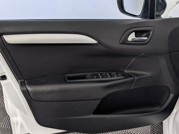 Citroen C4 II Рестайлинг с пробегом 2018 года, цена 1 100 000 рублей, 162919 км, седан, Автокод Объявления