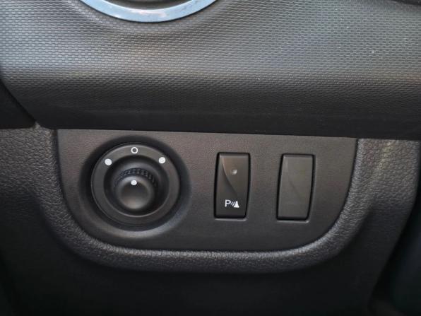 Renault Logan II с пробегом 2015 года, цена 525 000 рублей, 193000 км, седан, Автокод Объявления