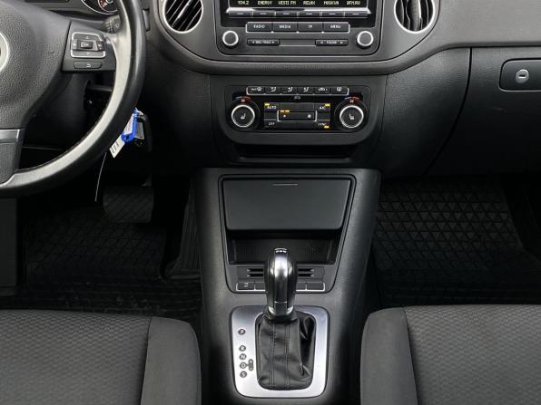 Volkswagen Golf Plus II с пробегом 2012 года, цена 729 000 рублей, 210615 км, хэтчбек, Автокод Объявления