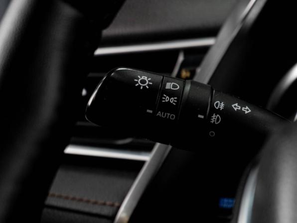 Toyota Camry VIII (XV70) с пробегом 2019 года, цена 2 799 000 рублей, 100121 км, седан, Автокод Объявления