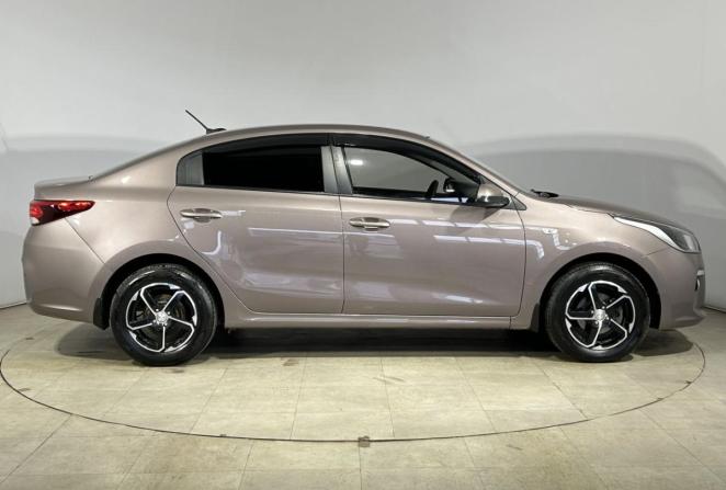 Kia Rio IV с пробегом 2018 года, цена 1 300 000 рублей, 177597 км, седан, Автокод Объявления