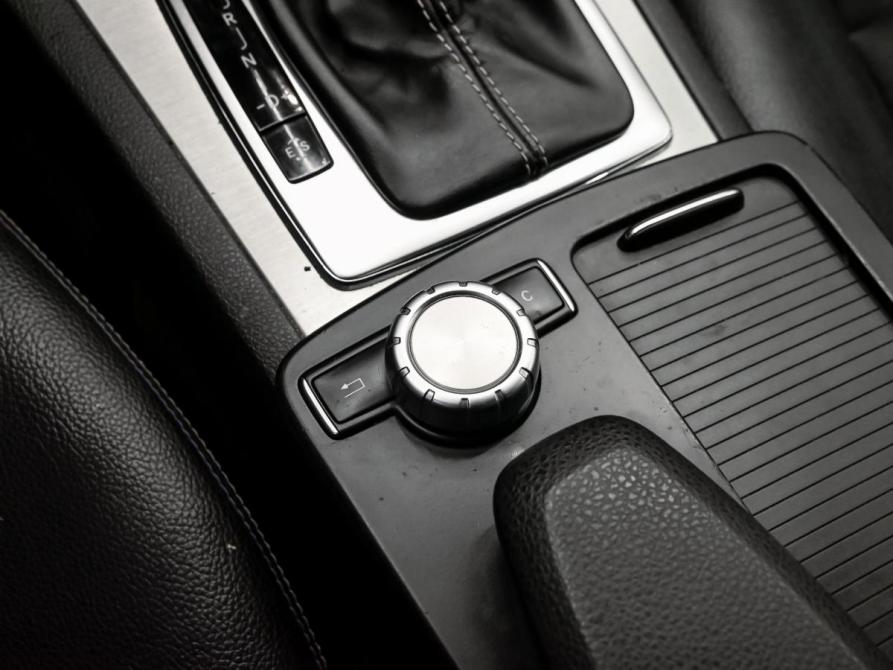 Mercedes-Benz C-Класс III (W204) Рестайлинг Екатеринбург  - изображение 17