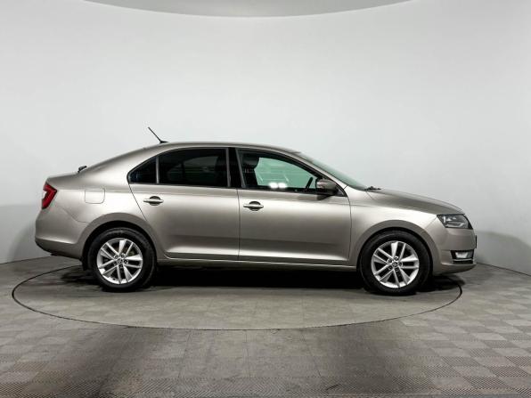Skoda Rapid I Рестайлинг с пробегом 2019 года, цена 1 097 860 рублей, 107985 км, лифтбек, Автокод Объявления