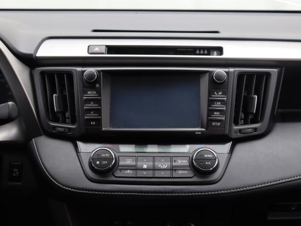 Toyota RAV4 IV (XA40) Рестайлинг с пробегом 2017 года, цена 2 589 000 рублей, 174782 км, внедорожник, Автокод Объявления