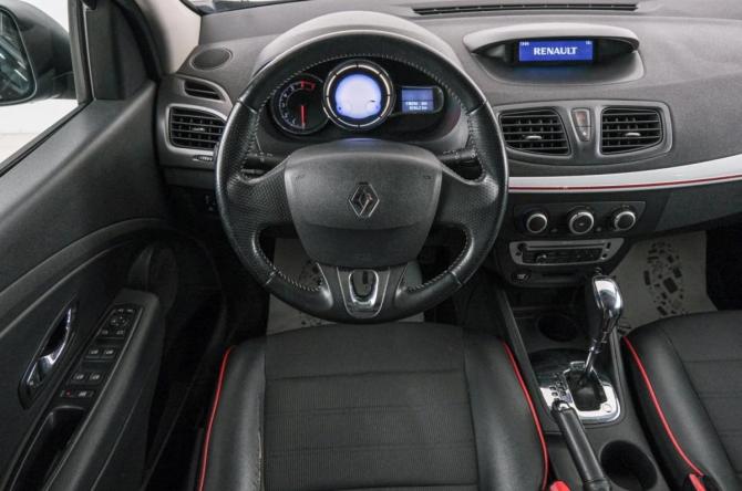 Renault Megane III с пробегом 2013 года, цена 779 000 рублей, 118000 км, хэтчбек, Автокод Объявления