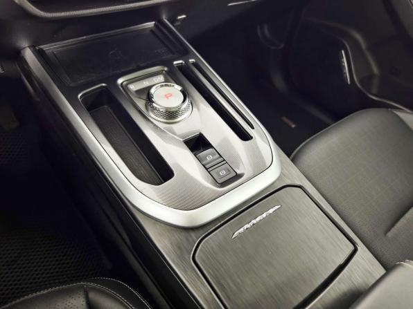 Haval Jolion I Рестайлинг с пробегом 2024 года, цена 2 130 000 рублей, 37899 км, внедорожник, Автокод Объявления