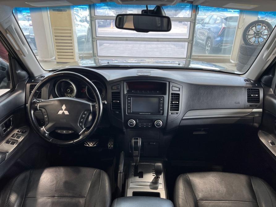 Mitsubishi Pajero IV Рестайлинг 1 Москва  - изображение 12