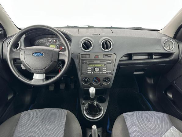 Ford Fusion I Рестайлинг с пробегом 2006 года, цена 400 000 рублей, 170000 км, хэтчбек, Автокод Объявления