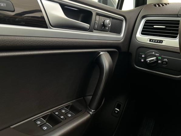 Volkswagen Touareg II Рестайлинг с пробегом 2017 года, цена 2 990 000 рублей, 192402 км, внедорожник, Автокод Объявления