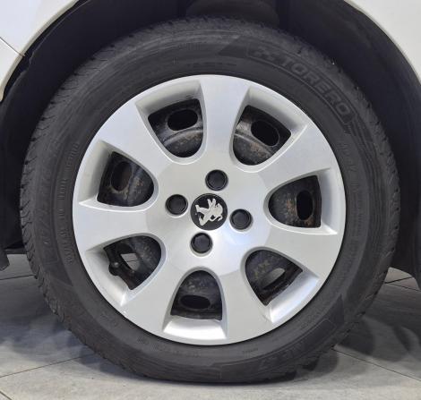 Peugeot 308 I Рестайлинг с пробегом 2011 года, цена 539 000 рублей, 257104 км, хэтчбек, Автокод Объявления