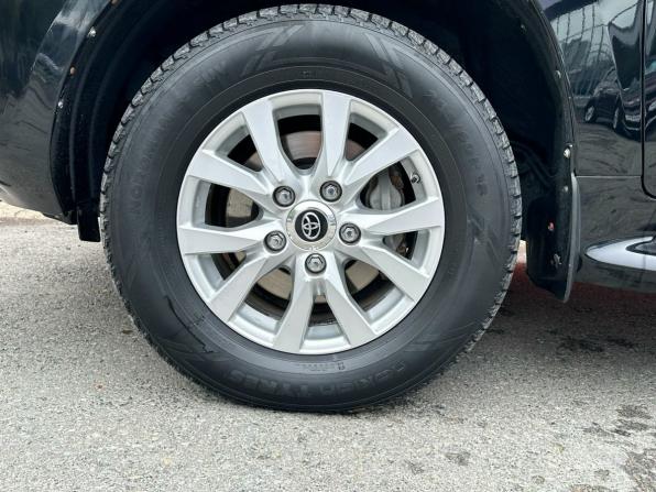 Toyota Land Cruiser 200 Series Рестайлинг 2 с пробегом 2018 года, цена 5 850 000 рублей, 211040 км, внедорожник, Автокод Объявления