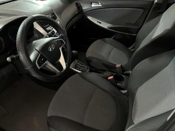 Hyundai Solaris I с пробегом 2013 года, цена 636 000 рублей, 112669 км, седан, Автокод Объявления