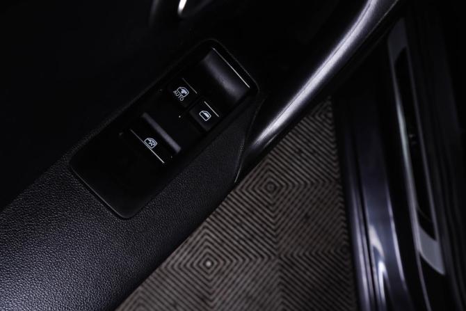 Volkswagen Polo V с пробегом 2015 года, цена 949 000 рублей, 203000 км, седан, Автокод Объявления