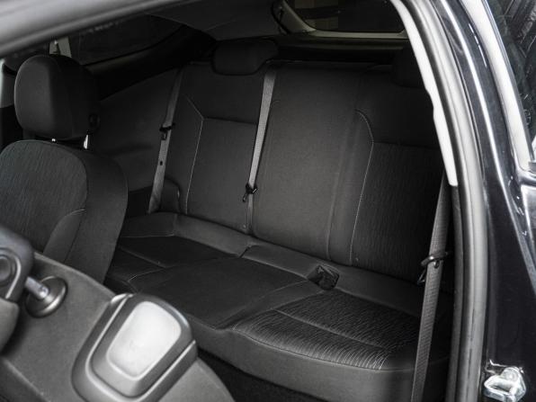 Opel Astra J Рестайлинг с пробегом 2013 года, цена 770 000 рублей, 240000 км, хэтчбек, Автокод Объявления