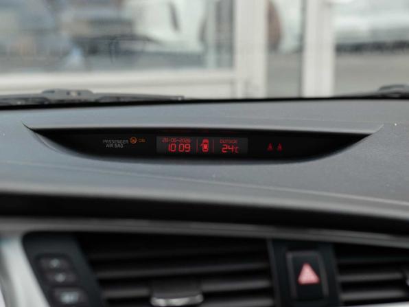 Kia Ceed II Рестайлинг с пробегом 2017 года, цена 1 300 000 рублей, 200913 км, универсал, Автокод Объявления