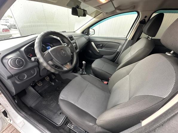 Renault Logan II с пробегом 2017 года, цена 802 000 рублей, 105496 км, седан, Автокод Объявления
