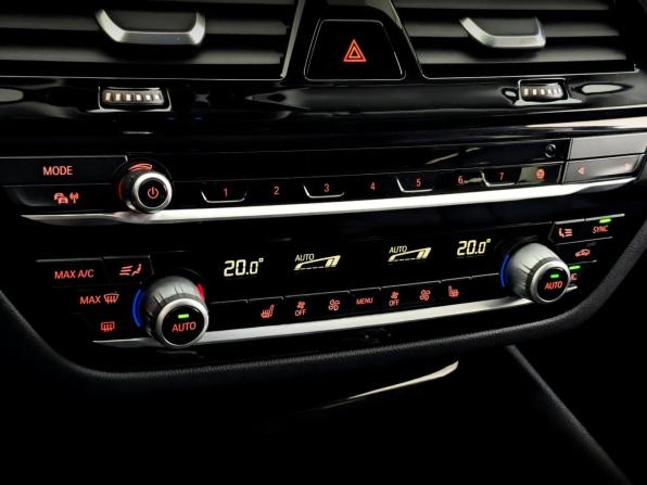 BMW 5 серии VII (G30/G31/G38) Рестайлинг с пробегом 2021 года, цена 3 395 000 рублей, 174540 км, седан, Автокод Объявления