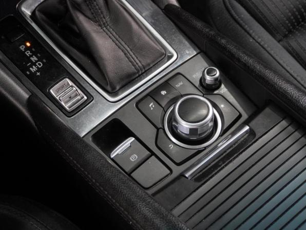 Mazda 6 III (GJ) Рестайлинг с пробегом 2016 года, цена 1 809 000 рублей, 216242 км, седан, Автокод Объявления