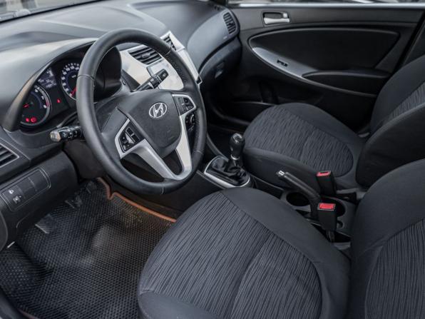 Hyundai Solaris I Рестайлинг с пробегом 2016 года, цена 699 500 рублей, 148780 км, седан, Автокод Объявления