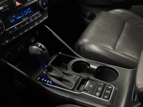 Hyundai Tucson III с пробегом 2015 года, цена 1 549 000 рублей, 240000 км, внедорожник, Автокод Объявления