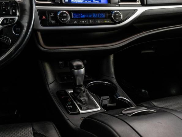 Toyota Highlander III (XU50) Рестайлинг с пробегом 2019 года, цена 3 199 000 рублей, 195573 км, внедорожник, Автокод Объявления