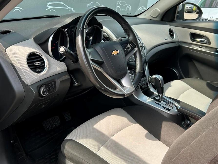 Chevrolet Cruze I Рестайлинг Санкт-Петербург  - изображение 5