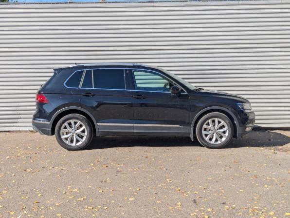 Volkswagen Tiguan II с пробегом 2018 года, цена 2 380 000 рублей, 105348 км, внедорожник, Автокод Объявления