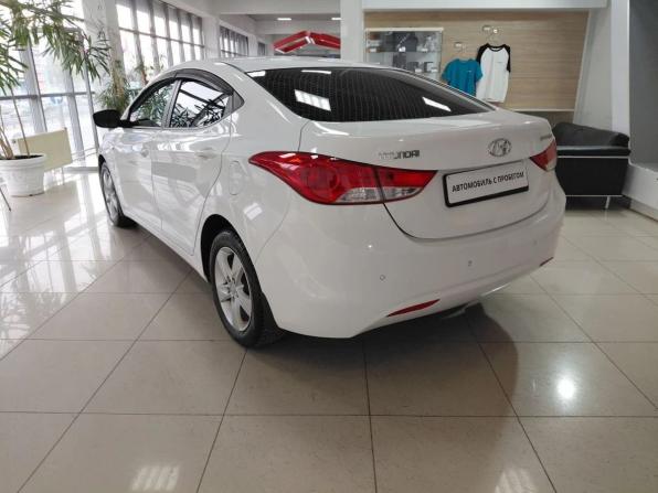 Hyundai Elantra V (MD) с пробегом 2013 года, цена 925 000 рублей, 234000 км, седан, Автокод Объявления