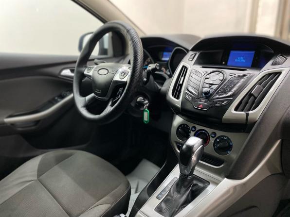 Ford Focus III с пробегом 2012 года, цена 595 000 рублей, 242964 км, хэтчбек, Автокод Объявления