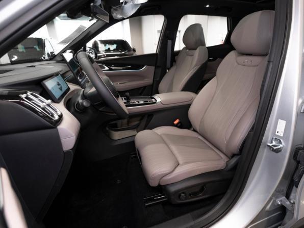 Geely Atlas II с пробегом 2026 года, цена 3 350 000 рублей, 50 км, внедорожник, Автокод Объявления