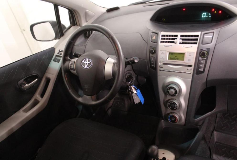 Toyota Yaris II Астрахань  - изображение 15