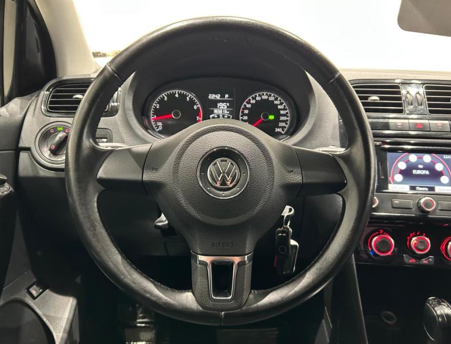 Volkswagen Polo V Рестайлинг Санкт-Петербург  - изображение 20